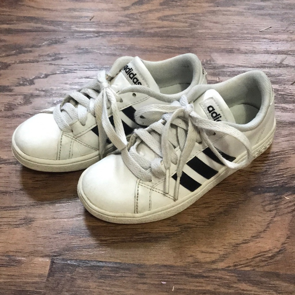 Classic Black and White stripped girls Adidas